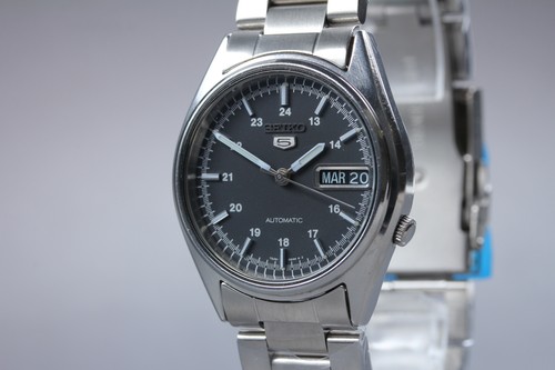 Quasi come nuovo orologio - [quasi,
