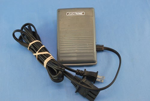 Regolatore elettronico - , di