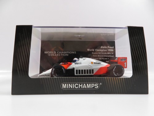 Minichamps 436860001 - 1:43,
