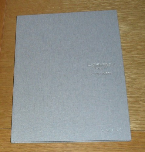 Brochure rigida aston martin - brochure,