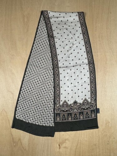 Sciarpa di seta - 🧣,