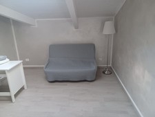 divano letto 2 posti, colore grigio, pari al nuovo