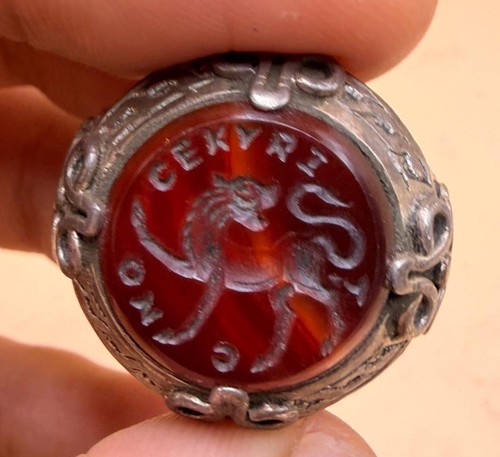 Anello leone intaglio corniola