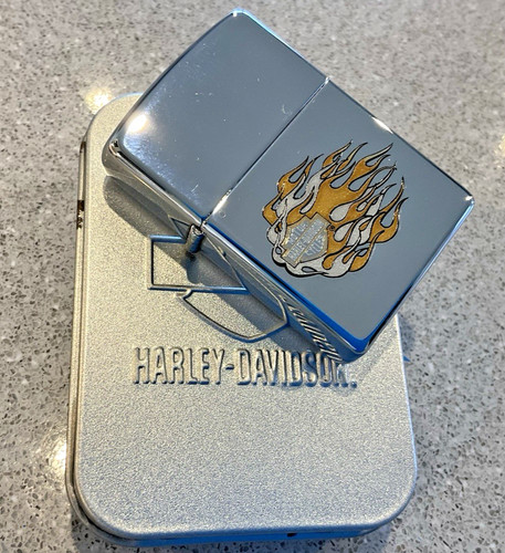 Genuine brand new 2004 - 2004, zippo