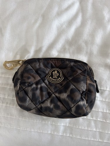 Moncler puffer beauty - moncler,