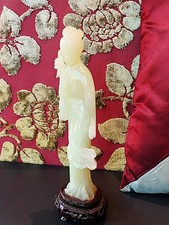 Statuetta Dea Guanyin in giada