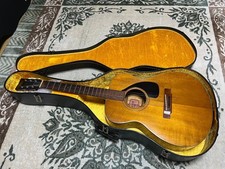 Etichetta rossa logo Yamaha Fg110 con custodia rigida