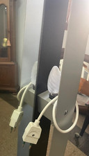 specchio rettangolare con illuminazione incorporata