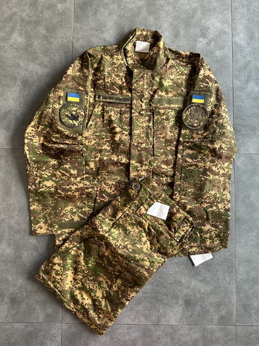 Set uniforme mimetica