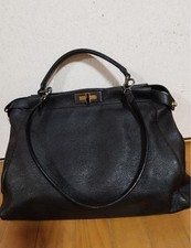 Borsa grande FENDI Peekaboo