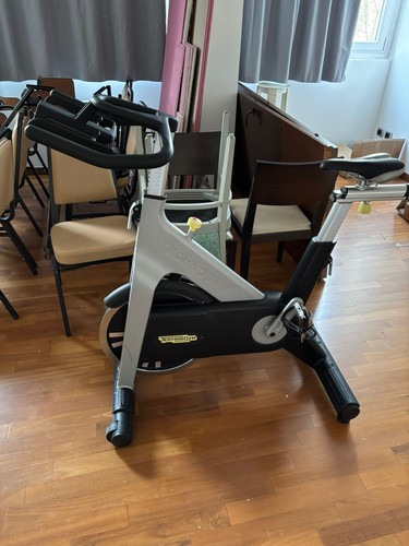 Bicicletta spinning technogym - bicicletta,