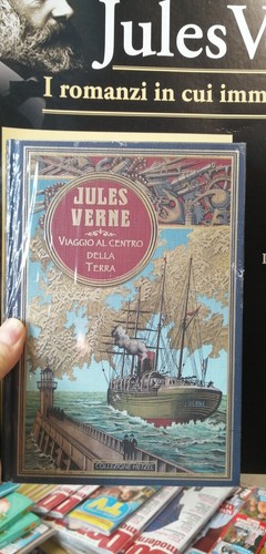Libro viaggio centro della - viaggio, al