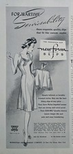 1943  women's Manhattan