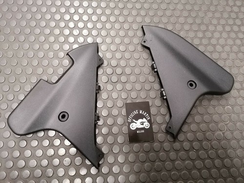 Coppia plastiche sottopedana - plastiche,