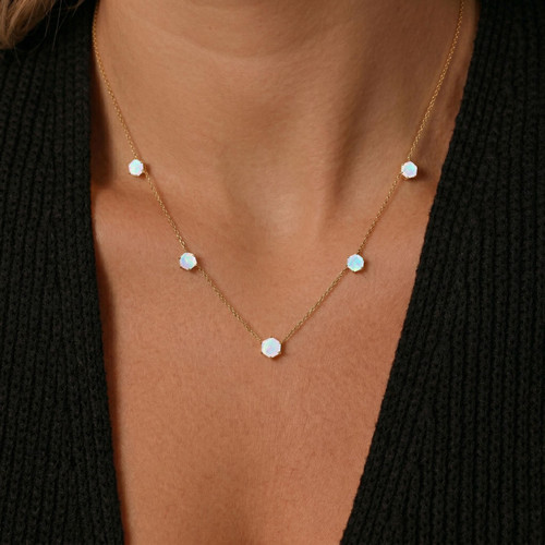 Collana esagono opale bianco