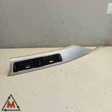 Center Air Vents 9218551-15