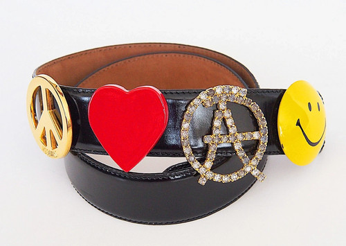 Moschino redwall italy vintage - moschino,