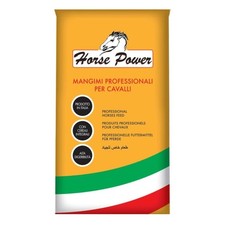 Fieno con cereali schiacciati