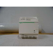 SR2 D101FU Compact Smart Relay, Zelio Logic, 10 I/O, 100...240 V AC Schneider