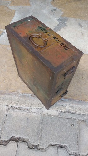 Scatola originale scritta - scritta, e