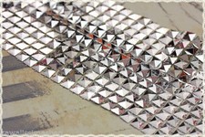 1mt rete - nastro di borchie a