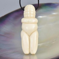 Ciondolo perline focali dea