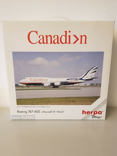 200 herpa wings canadian - 1:200,