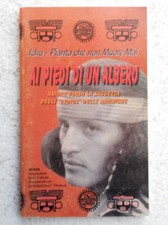 AI PIEDI DI UN ALBERO -