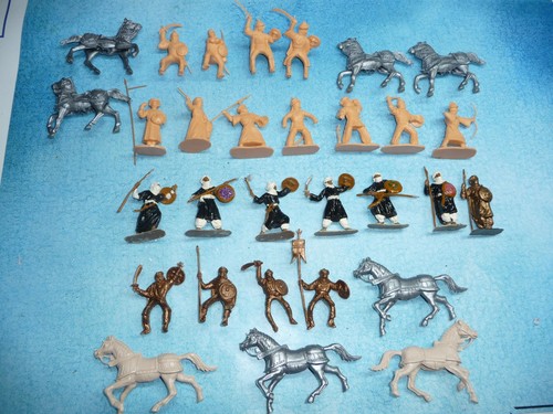 Lotto medievale 42 figurine - medievale,