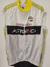 SMANICATO GILET CANOTTA