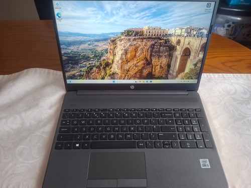 250 i5 1035g1 10a - hp,