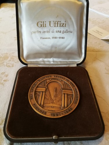 Medaglia ufficiale