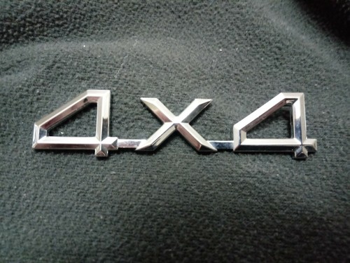 Alfa romeo 4x4 fregio - 33,
