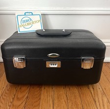 Valigia alluminio testurizzato