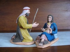 Natività presepe in terracotta realizzato completamente a mano. Colori acrilici