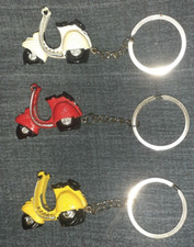 LOT 3 MODEL KEY RING Italian iconic motor cycle VESPA Red,White,Yellow KEYCHAIN