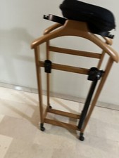 servo muto . Indossatore per camera da letto ANTIMO, Legno - Finitura Ciliegio A