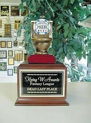 Hold poker trophy last - hold,