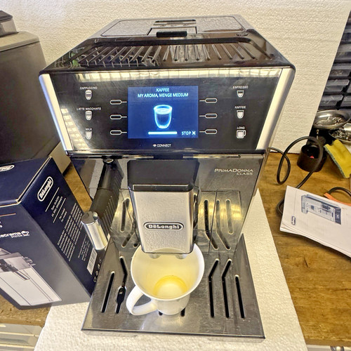 Delonghi ecam 556 wenig - ecam, 556.sb