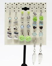 New 18 Pair Silver Stud &