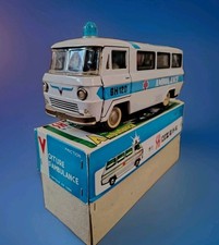 GIOCATTOLO AMBULANZA di LATTA - SH 120 - Anni '60 - Frizione - Cina - 25 Cm. 
