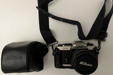 reflex analogica Nikon FM10