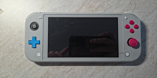 Nintendo switch lite pokémon - nintendo,