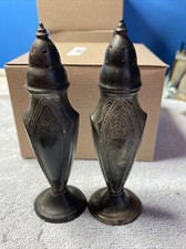 Antico scuotitore sale e pepe