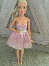 2010 Mattel Barbie Fashionistas Glam Night Out #T7492 Barbie bambola vestito oro