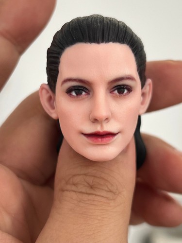 Testa attrice donna famosa - di,