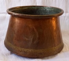 Antica grande pentola