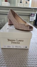 BEIGE LEATHER SHOES