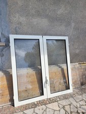 Due Pezzi finestre In Alluminio, Comprese Di Controtelaio E Persiane.