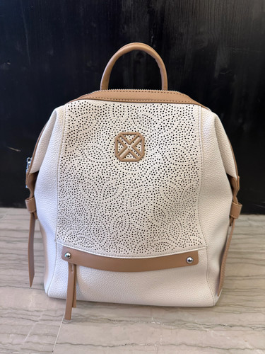 Zainetto beige con - con, dettagli